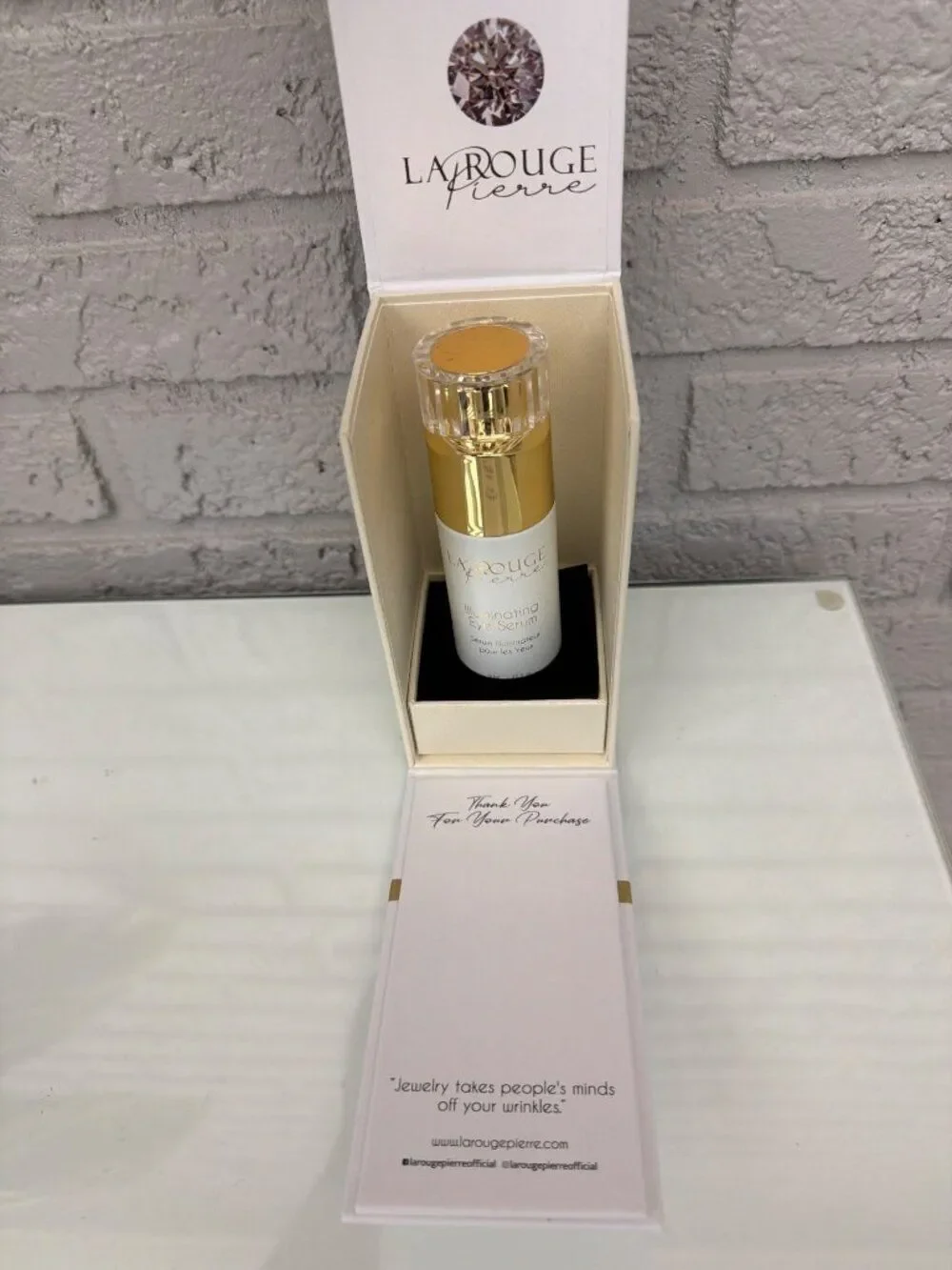 La Rouge Pierre Crystal Illuminating Eye Serum & Essence of Pearl Day Cream Set